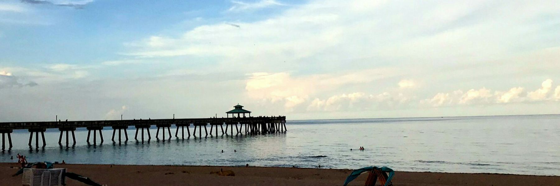 The fishing pier at Deerfield Beach and the Atlantic